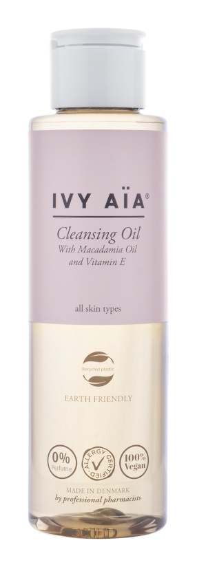 Ivy Aïa Cleansing Oil