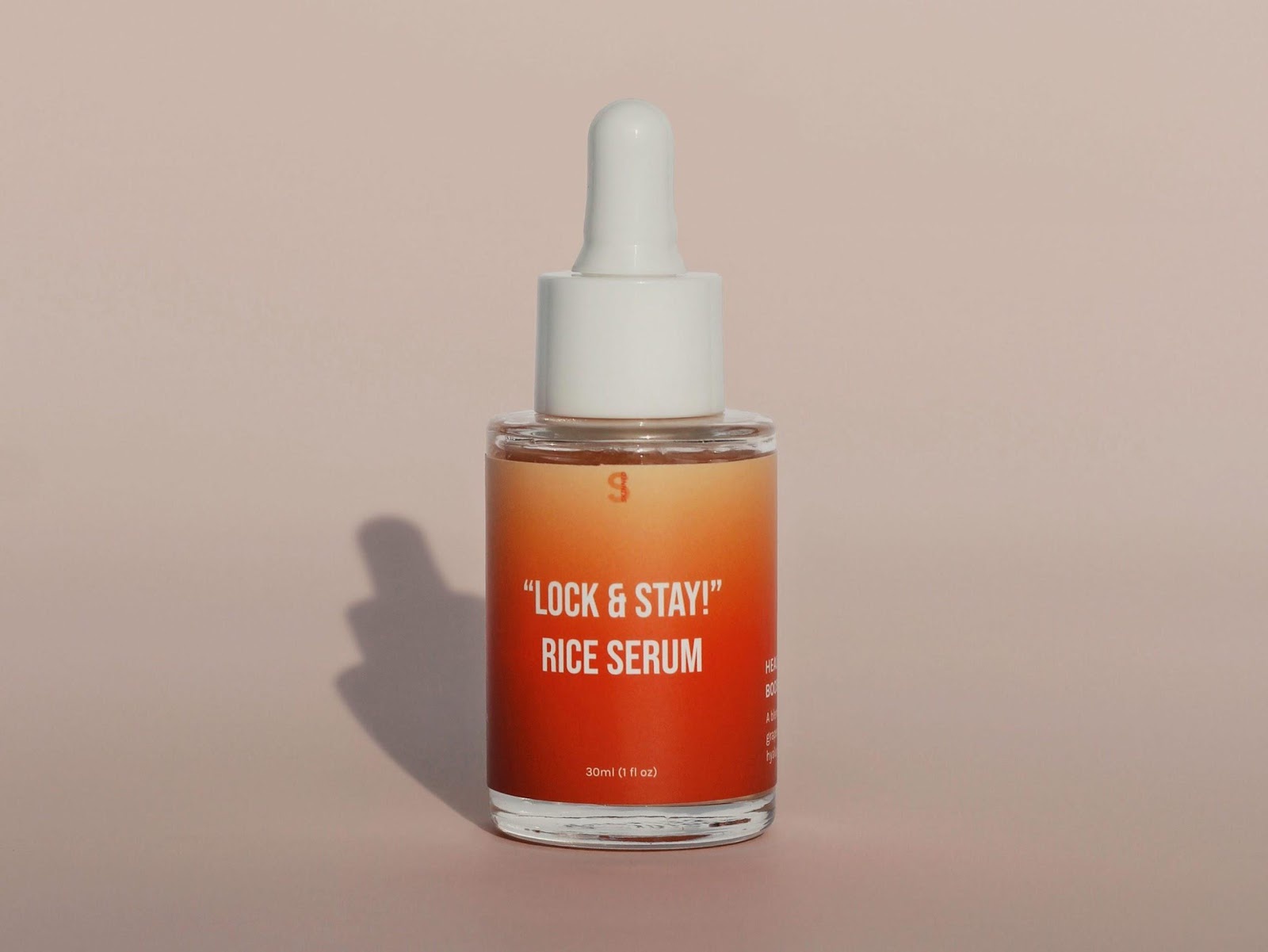 Skinned “Lock And Stay” Rice Serum